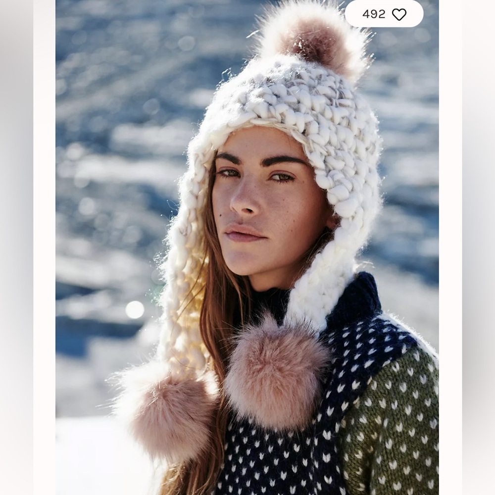 NWT Free People Snow Castle Pom hat